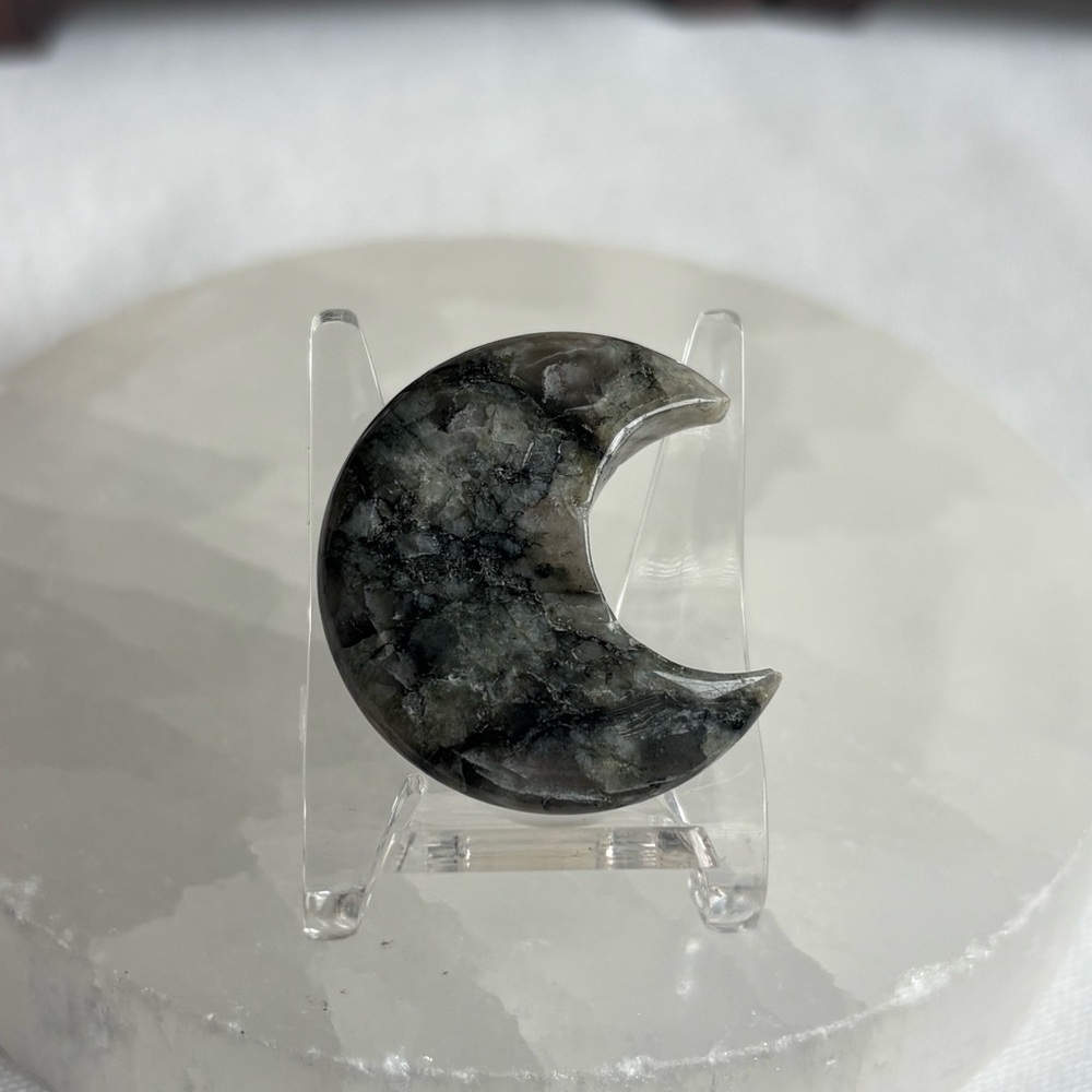 Unknown crystal moon carving